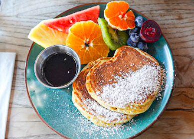 Café 21 Gaslamp signature dishes Cast Iron Omelet
Flatbreads
Fresh Fruit Pancakes